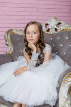 Load image into Gallery viewer, Gerda dress in white and grey