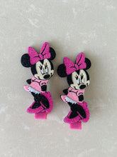 Load image into Gallery viewer, Pair of Minnie Mouse hair clips
